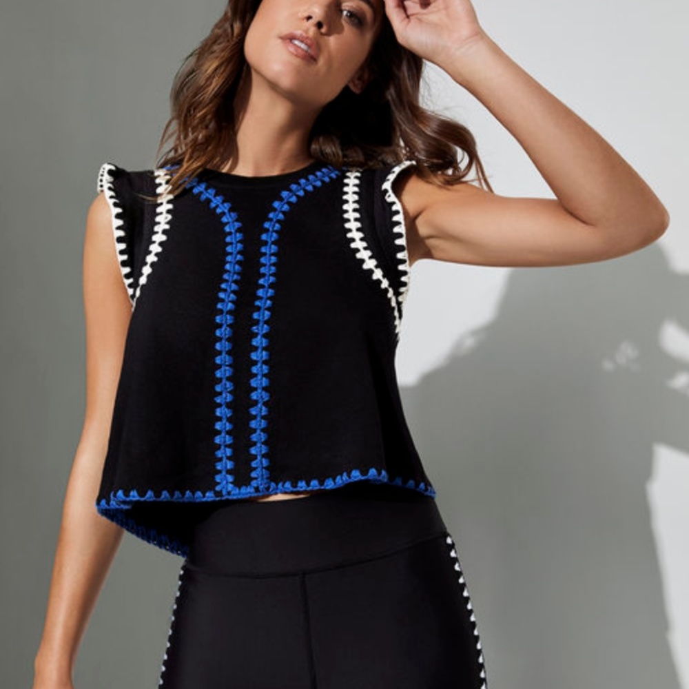 Carbon38 Womens Flutter Sleeve Crochet Top Active